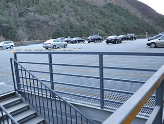 旅游景點(diǎn)停車(chē)場(chǎng)用平臺(tái)鋼格板 工程案例